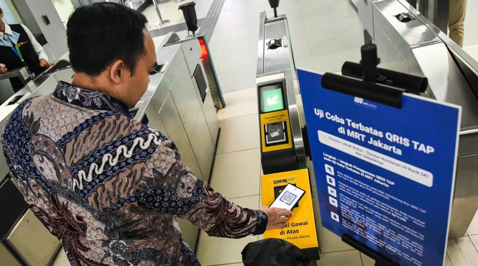 Keunggulan Qris Tap dibandingkan Qris Barcode